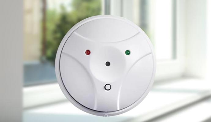 close-up look of a glass break detector