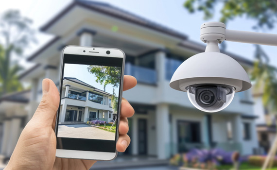 phone connected with panoramic camera