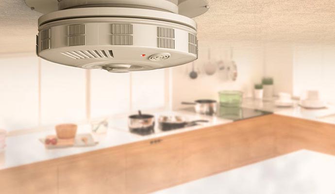 Installed smoke detector device